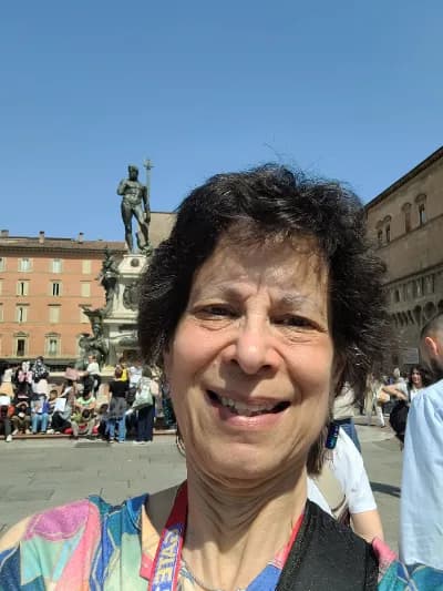 Portrait of Arlene Lomazoff-Marron